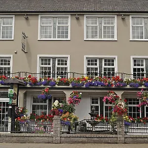 https://clooneen-house.westport-hotels.com